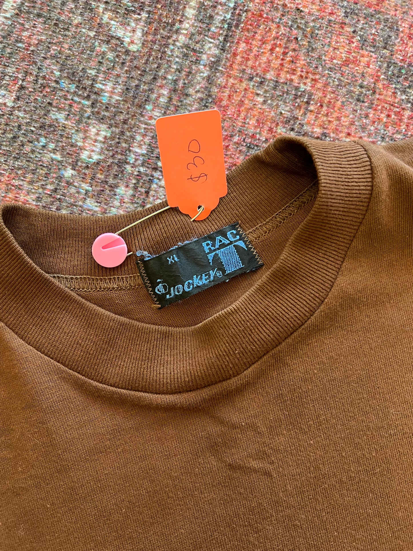 vintage front pocket tshirt